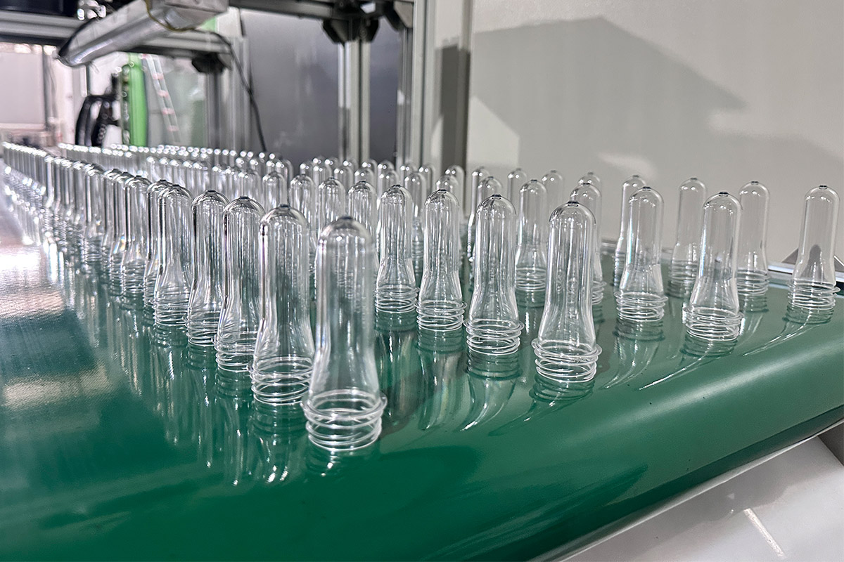  جنين زجاجة بلاستيكية 